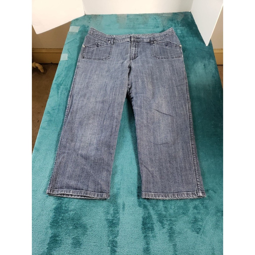 Chicos Jeans Womens Blue Sz 2.5 us sz 14 Pants Ladies Capri Denim Stretch Casual